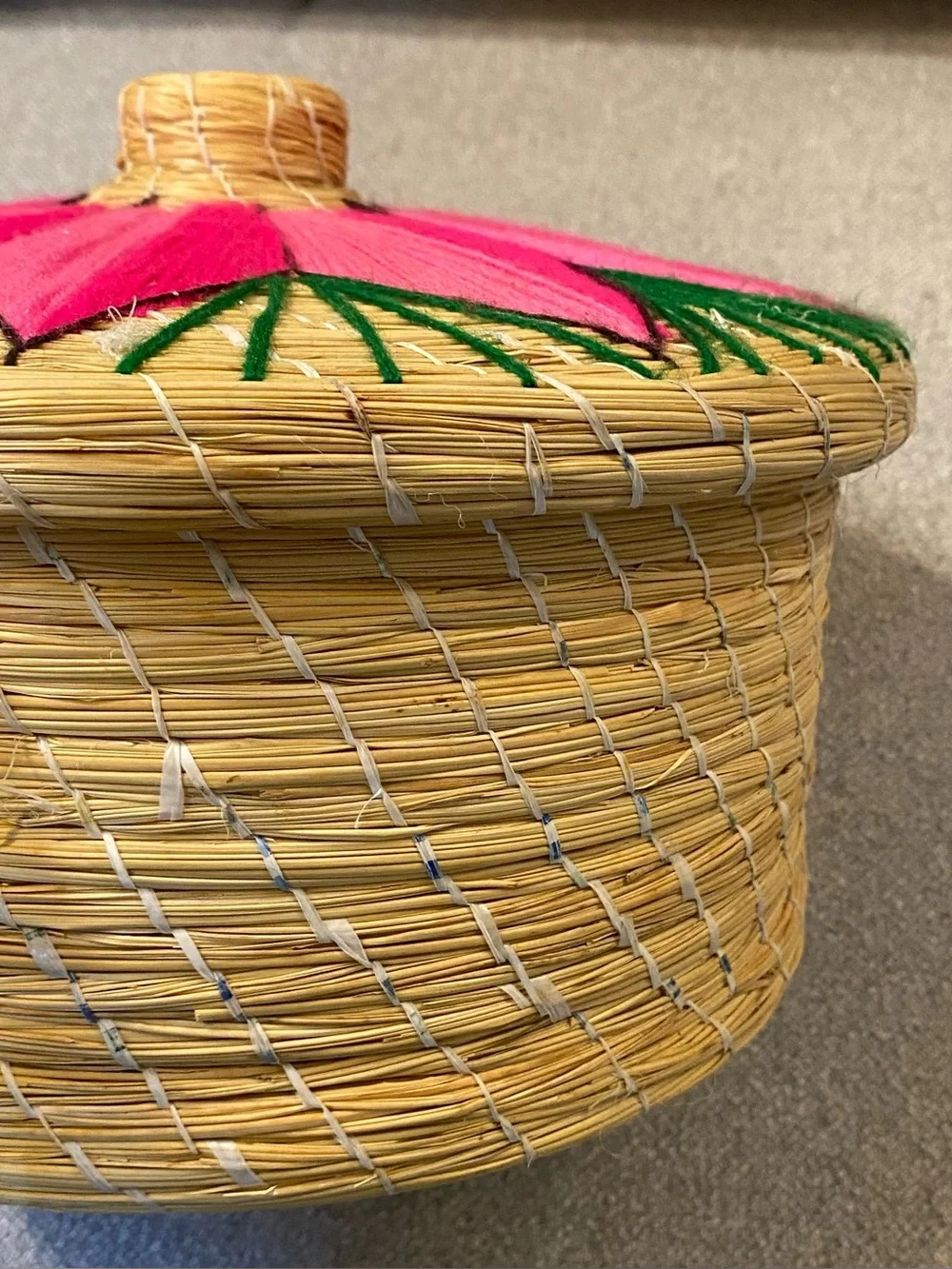 VTG Sweetgrass Mexican Embroidered Pink Flower Handmade Basket Tortilla Warmer